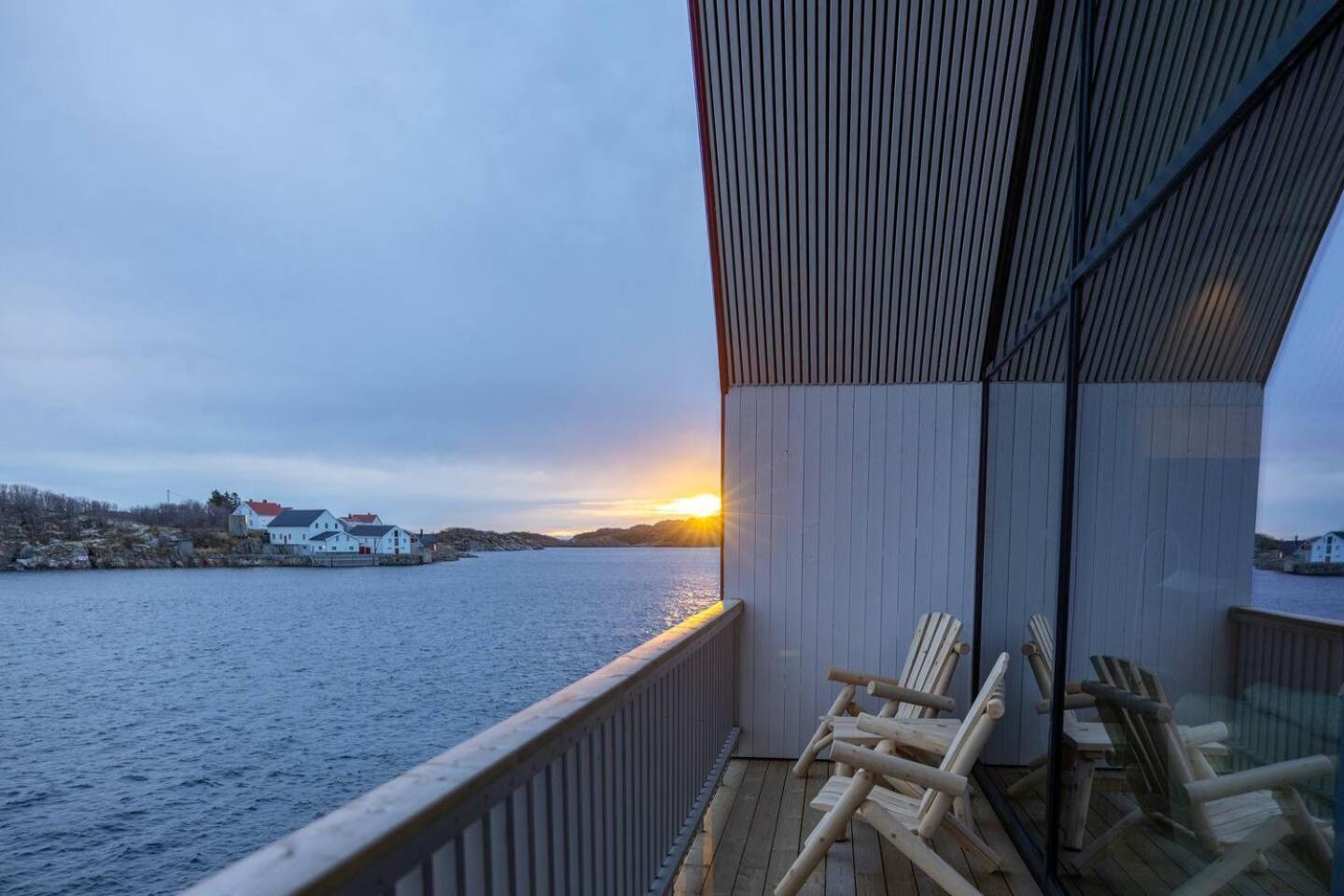 Leilighet Med Fantastisk Utsikt Henningsvær Zewnętrze zdjęcie